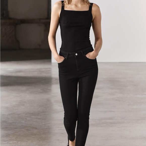 ZARA High Waisted Jeans - Picture 6 of 16